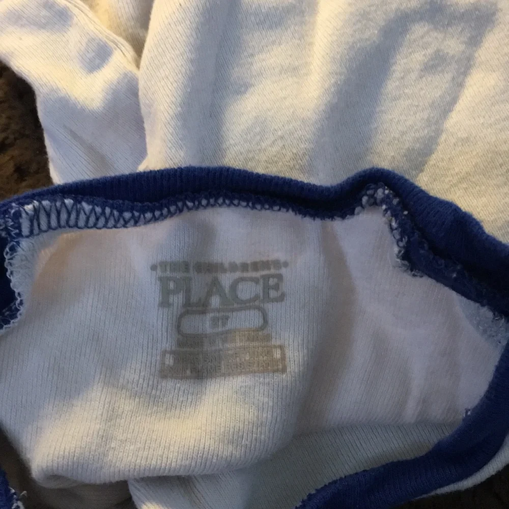 The Childrens Place 2t sleeved